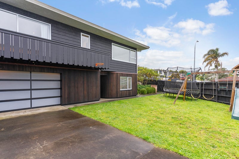 2/97 Takutai Avenue, Half Moon Bay, Auckland - Carousel 33