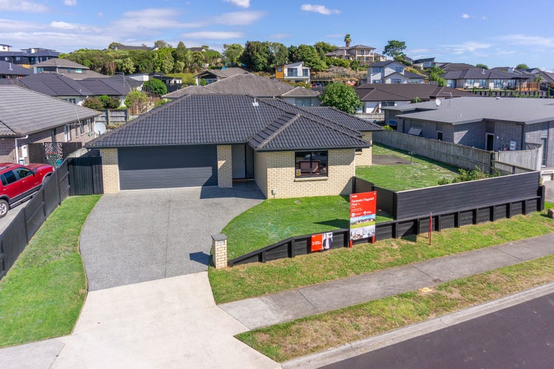 12 Ryedale Road, Flagstaff, Hamilton - Carousel 1