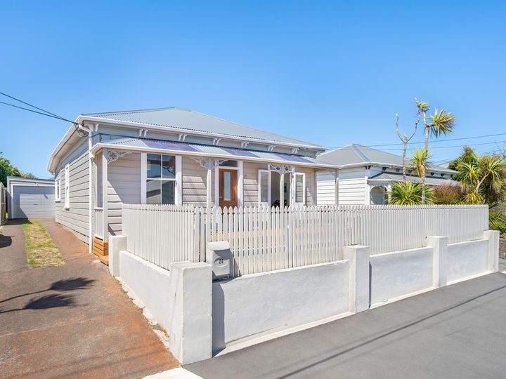 20 Queen Street, Petone, Lower Hutt - Carousel 1
