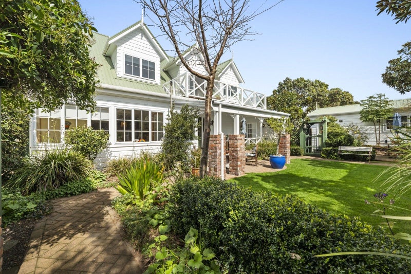 3 Richmond ST, Fitzroy, New Plymouth - Carousel 2