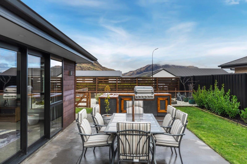 11 Sandford Terrace, Lower Shotover, Queenstown - Carousel 21