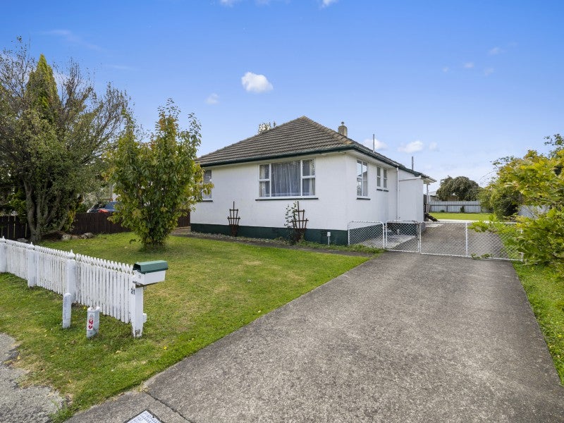 21 Manchester Street, Takaro, Palmerston North - Carousel 1