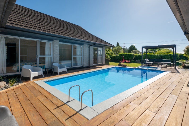 8 Selwyn Road, Lynmore, Rotorua - Carousel 1