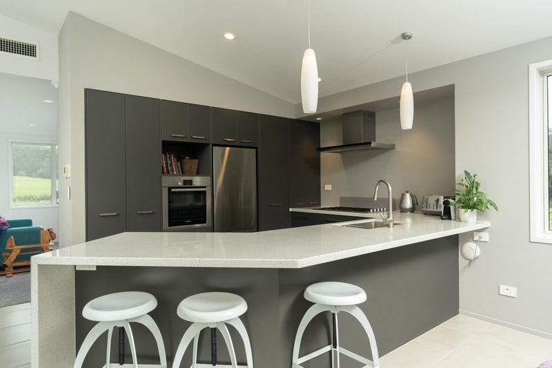160 Gray Road, Kamo - Carousel 1