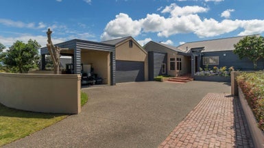 101 Beaumaris Boulevard, Bethlehem, Tauranga - Carousel 1