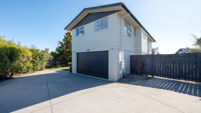 19 Ward Place, Richmond Heights, Taupo - Carousel 1