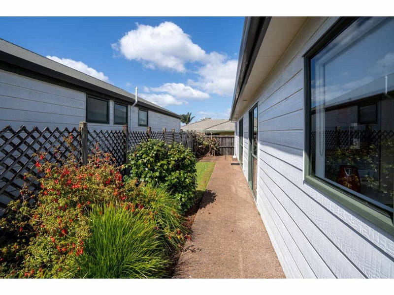 7A Cannon Street, Westown, New Plymouth - Carousel 23