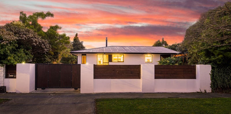 27 Jenkins Avenue, Redwood, Christchurch - Carousel 1