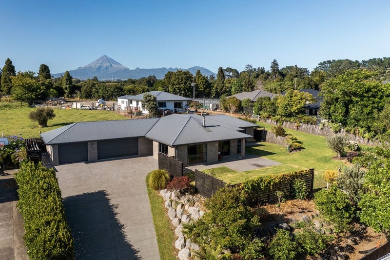 21B Heta Road, Highlands Park, New Plymouth - Carousel 46