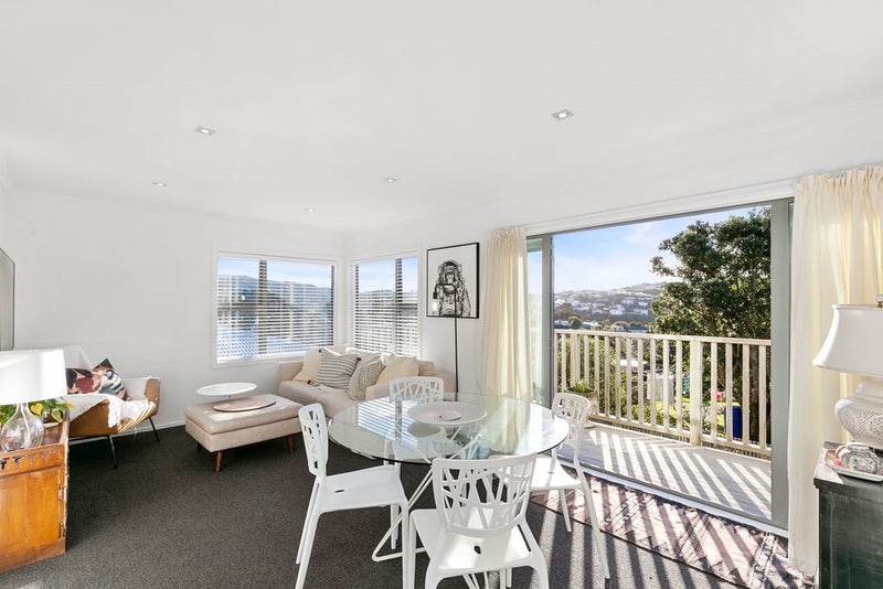 19B Miles Cres, Newlands, Wellington - Carousel 2