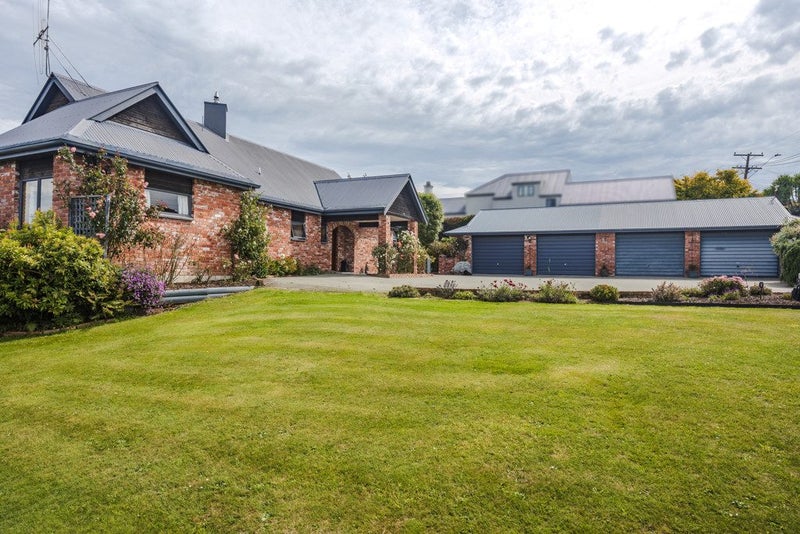 22 Jessop Street, South Hill, Oamaru - Carousel 1