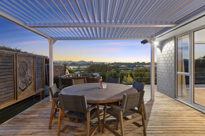 89 Mortlake Heights, Pyes Pa, Tauranga - Carousel 2