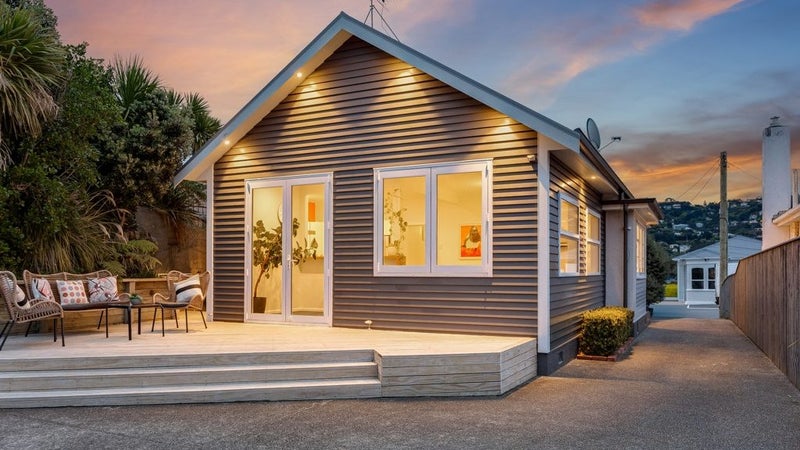 243 Rintoul Street, Berhampore, Wellington - Carousel 1