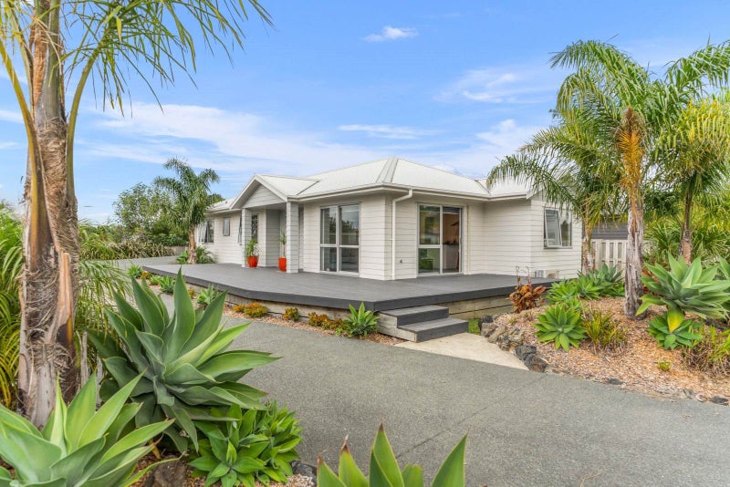 25 Longview Street, Mangawhai, Mangawhai - Carousel 1