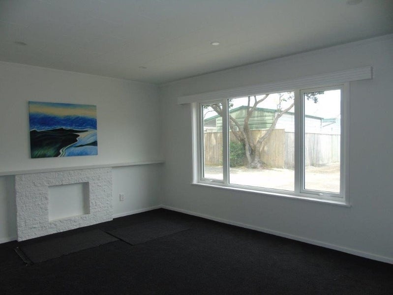 1/15A Byron Street, Miramar, Wellington - Carousel 2