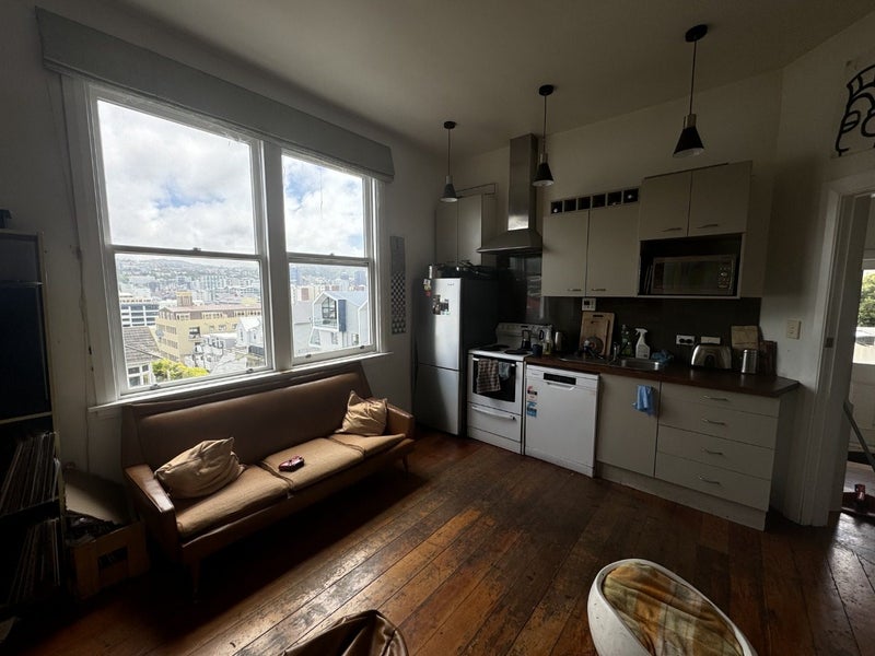 77 Brougham Street, Mount Victoria, Wellington - Carousel 2