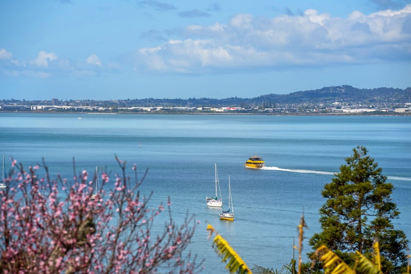 1/43 Telstar Place, Beach Haven, Auckland - Carousel 1