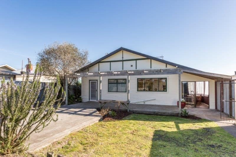 8 Te Awa Avenue, Te Awa, Napier - Carousel 2
