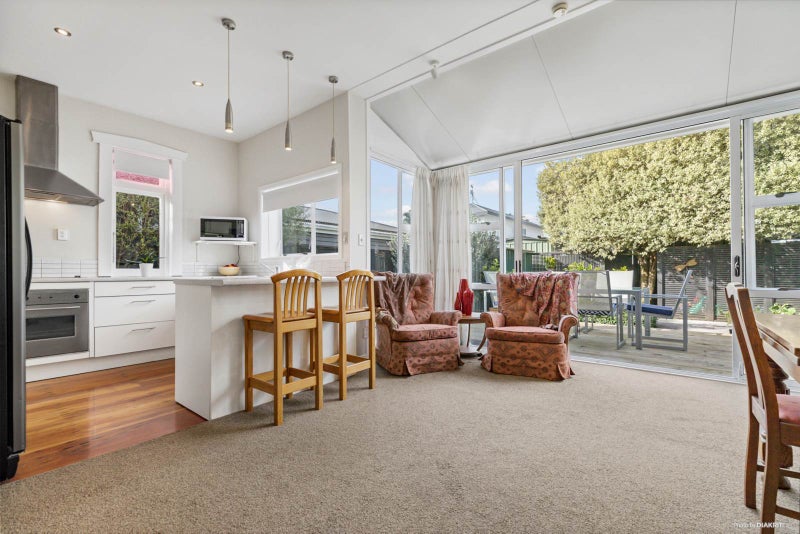 14A Rosedale Avenue, Mount Eden, Auckland - Carousel 2