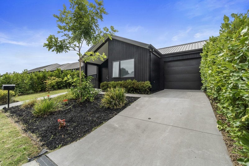 24 Old Farm Road, Hamilton East, Hamilton - Carousel 16