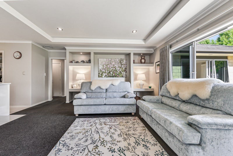 3 Amokura Crescent, Flagstaff, Hamilton - Carousel 2