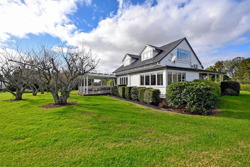 24 Ngarahana Avenue, Paremoremo, Auckland - Carousel 31