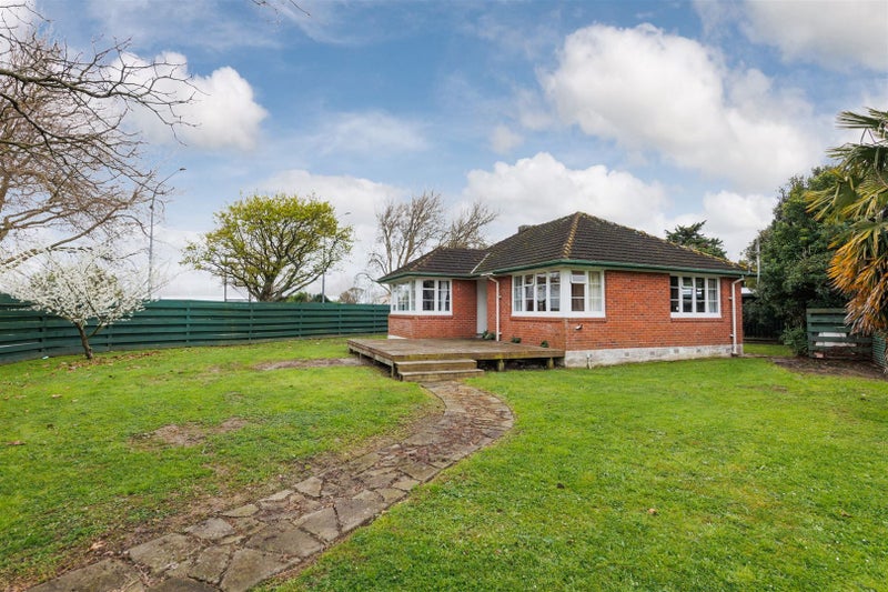3 Cardiff Street, Awapuni, Palmerston North - Carousel 13