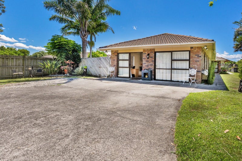 120 Walter Strevens Drive, Conifer Grove, Takanini - Carousel 2