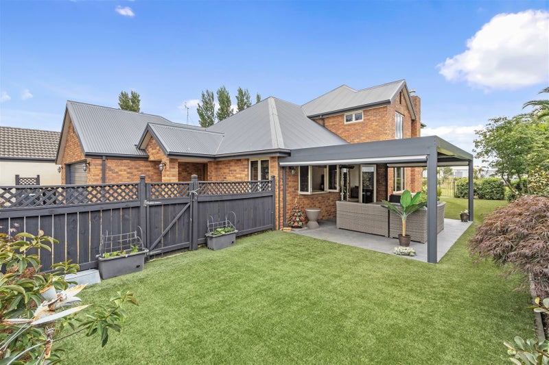 11A Blarney Place, Casebrook, Christchurch - Carousel 2