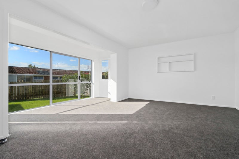 1/216 Queens Road, Panmure, Auckland - Carousel 2