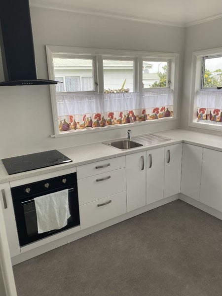 27 Bristol Street, Tamatea, Napier - Carousel 2