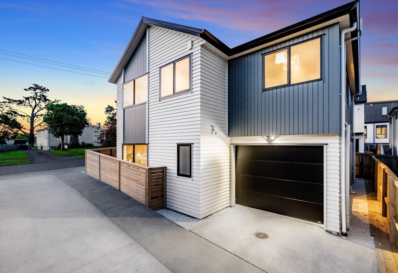 18A Lyndhurst Street, Wai o Taiki Bay, Auckland - Carousel 1