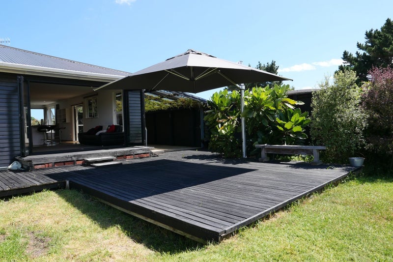 48 Rutherford Drive, Waikanae Beach, Waikanae - Carousel 2