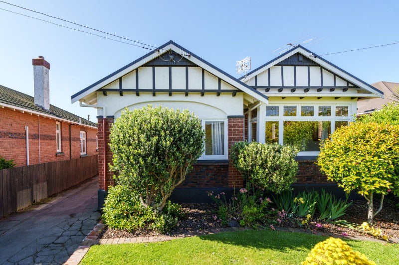 271 Macandrew Road, Forbury, Dunedin - Carousel 2