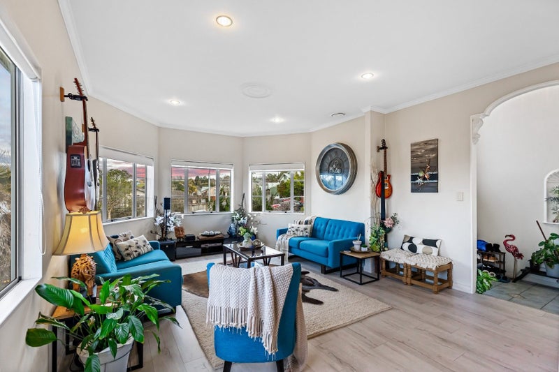 21 Cinnabar Place, Westgate, Auckland - Carousel 2