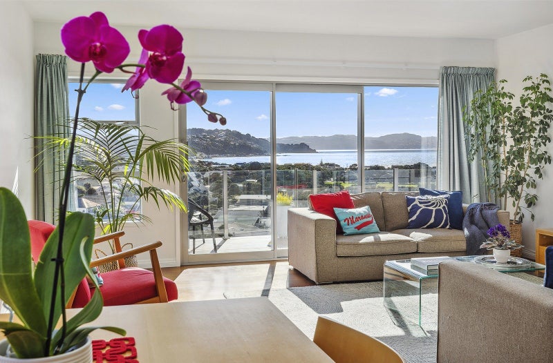 69 Mantell Street, Seatoun, Wellington - Carousel 1