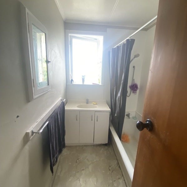 0 Knight Road - Carousel 4