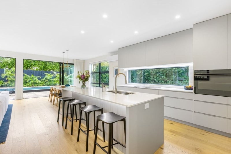 8 Lemington Road, Westmere, Auckland - Carousel 2