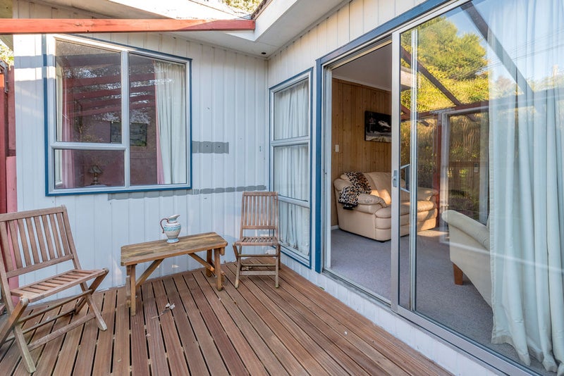 16 Dell Road, Raumati South, Paraparaumu - Carousel 2