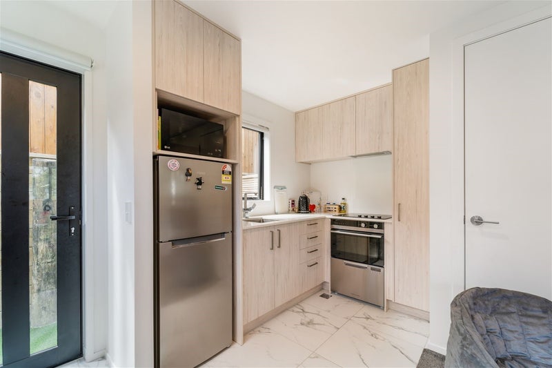 2/102 Millbrook Road, Sunnyvale, Auckland - Carousel 2