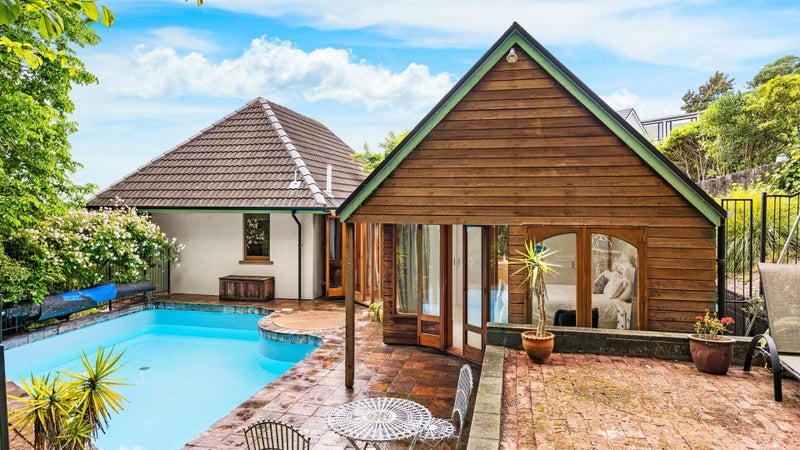 7 Rhodesvale Terrace, Cashmere, Christchurch - Carousel 1