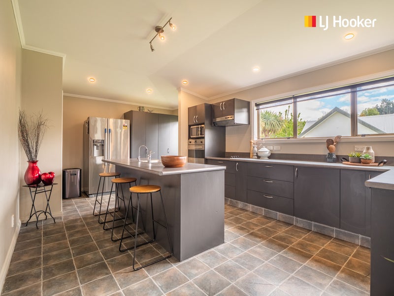 10 Shulma Street, Abbotsford, Dunedin - Carousel 1