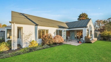 12 Locarno Street, Opawa, Christchurch - Carousel 1