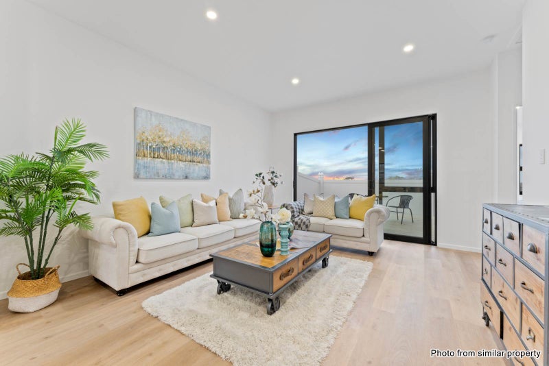 4 Puwha Street, Massey, Auckland - Carousel 14