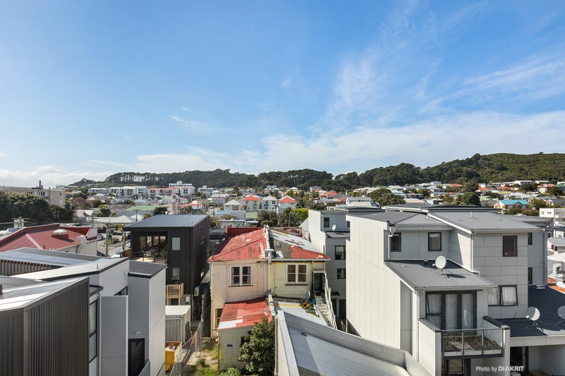 D5/13 Palm Grove, Berhampore, Wellington - Carousel 16