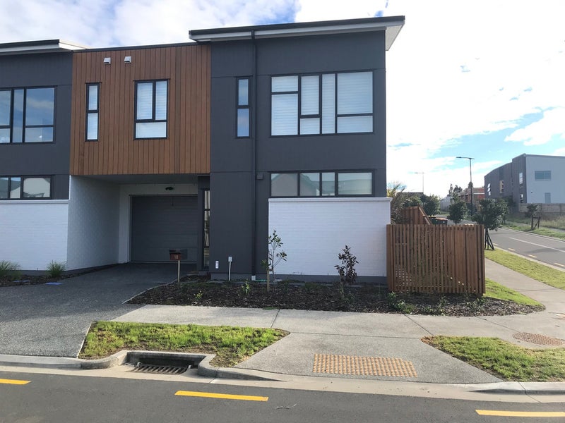 10 Gateway Avenue, Beachlands, Auckland - Carousel 16