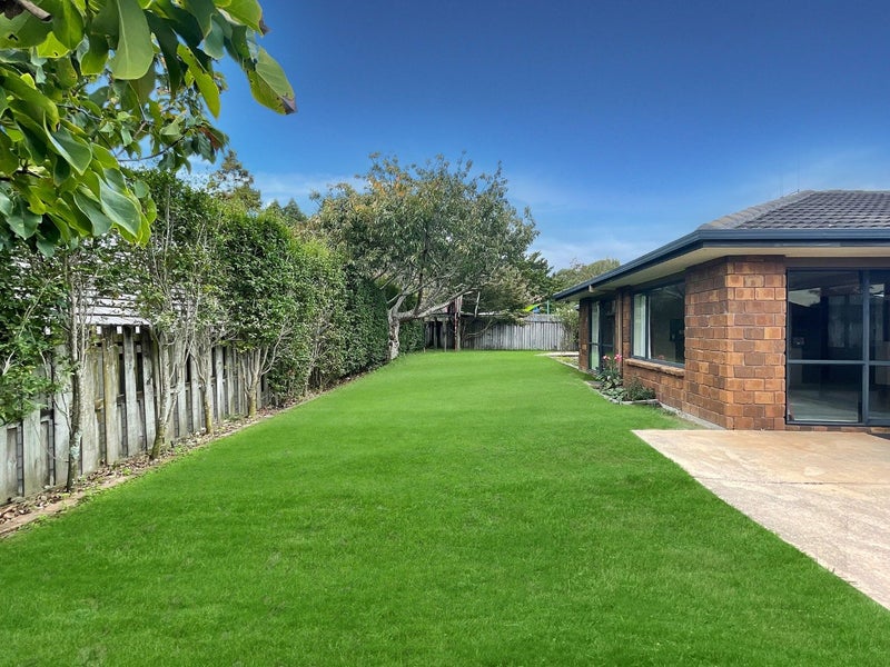 16 MacCallum Court, Rototuna, Hamilton - Carousel 2