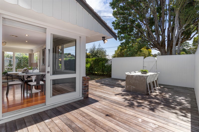 17 Miro Road, Greenlane, Auckland - Carousel 2