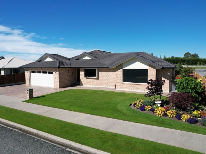 36 Hannah Place, Holmes Hill, Oamaru - Carousel 1