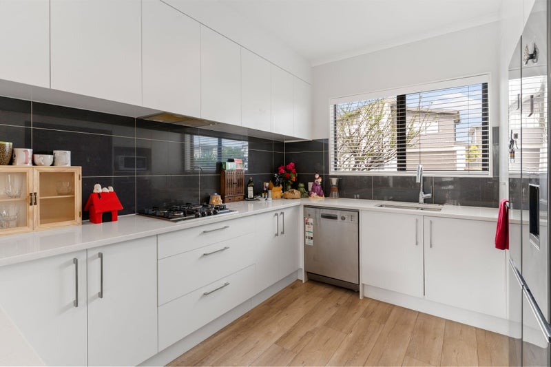 10 Riroriro Road, Hobsonville, Auckland - Carousel 2